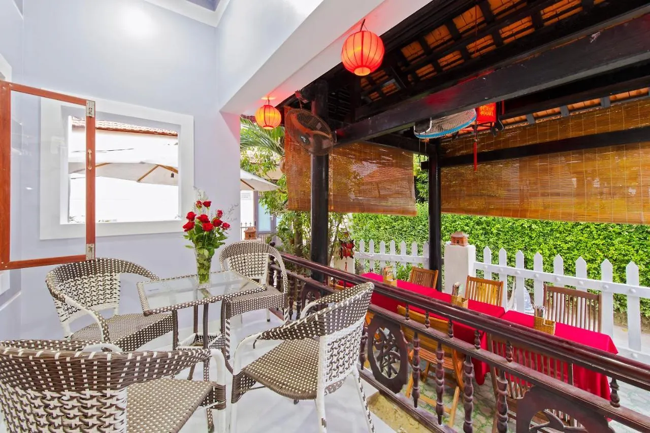 Bougain Villeas Homestay Hoi An