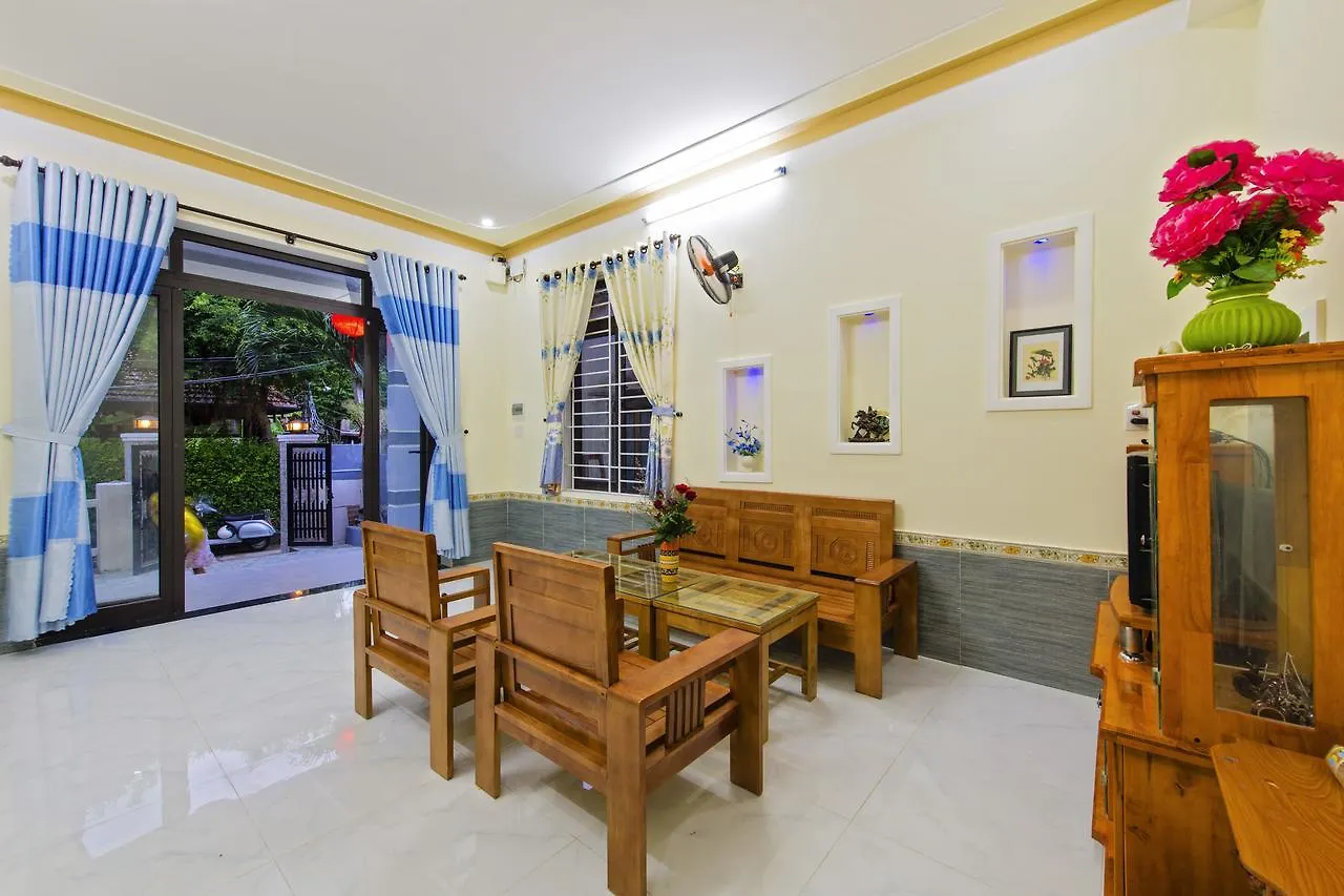 Bougain Villeas Homestay Hoi An