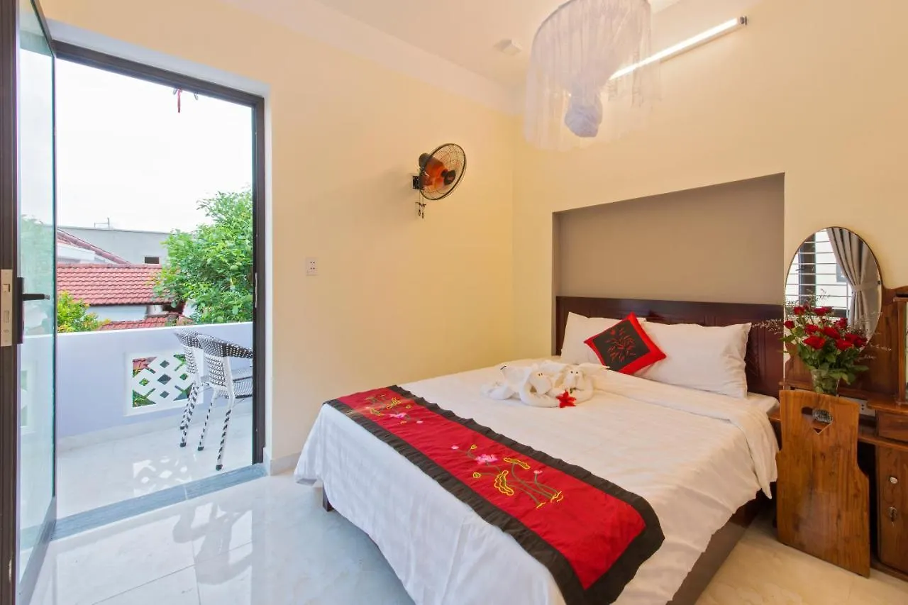 Bougain Villeas Homestay Hoi An Wietnam