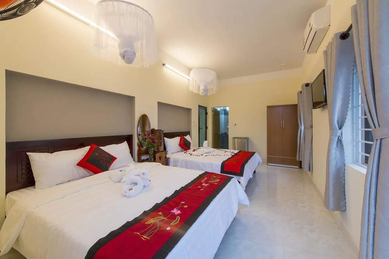 Bougain Villeas Homestay Hoi An Wietnam